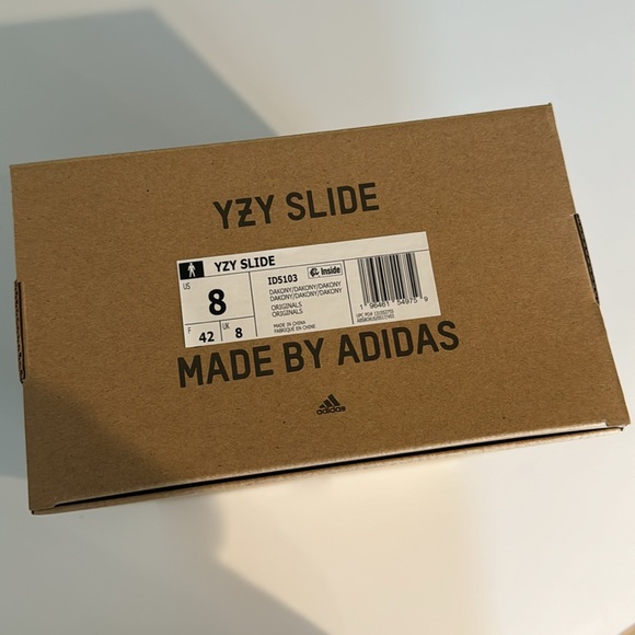 NIB YEEZY SLIDES MEN’S 8 DAKONY GREY - Picture 9 of 12